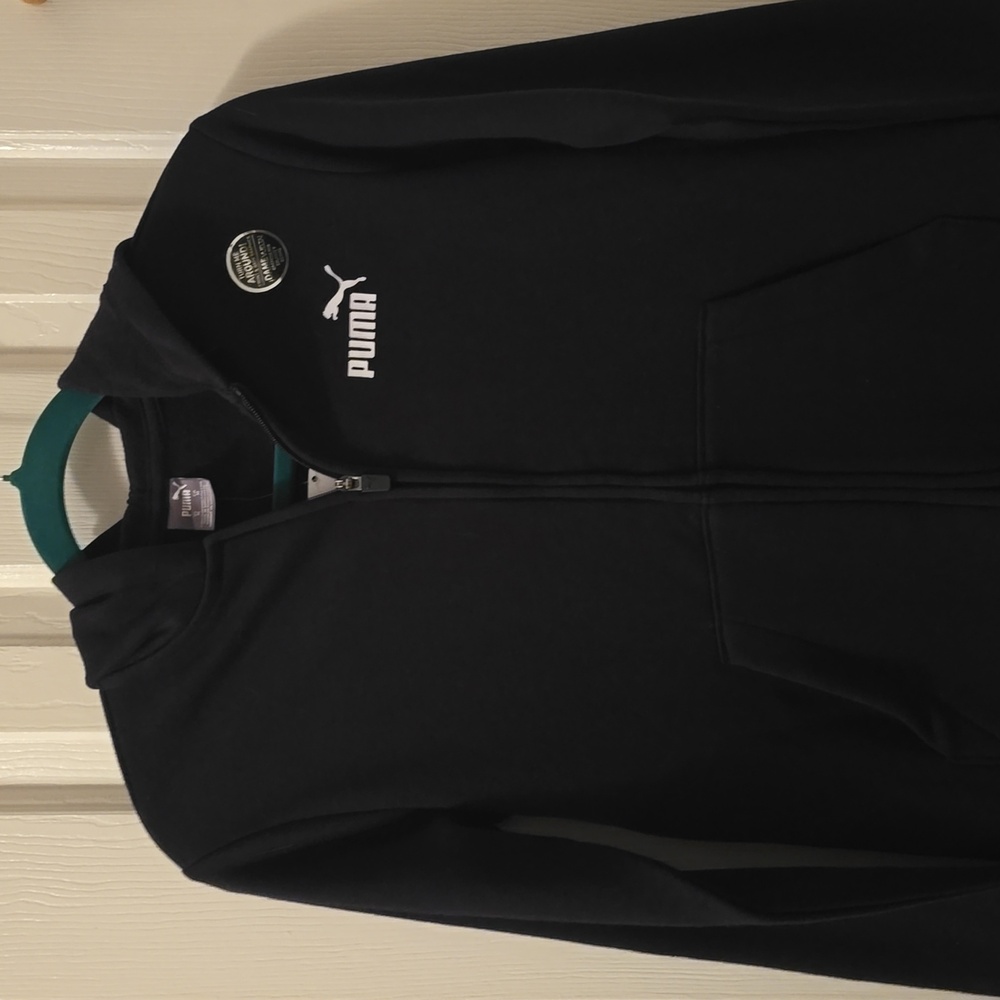 PUMA BRAND SIGNATURE BOYS BLACK PULLOVER HOODIE SIZE MEDIUM